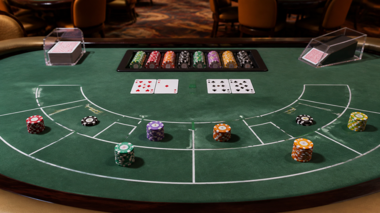 Bàn baccarat với bài tây và phỉnh trong không gian casino